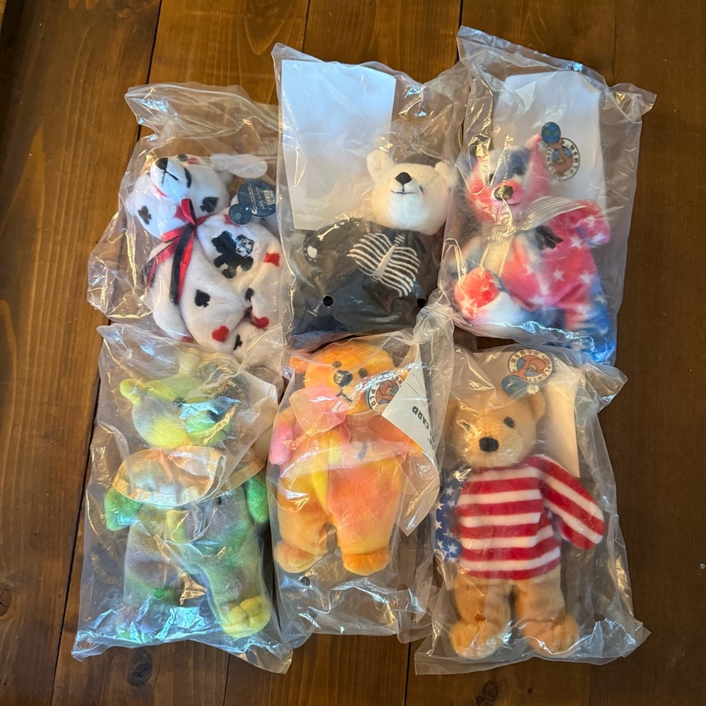 NWT Vintage Planet Plush Bear Set